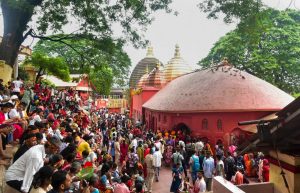 অম্বুবাচী মেলাকে ঘিরে গৌহাটীতে আধ্যাত্মিক আবহ, কামাখ্যা মন্দিরে ঐতিহ্যবাহী ‘পরিক্রমা’ শোভাযাত্রা