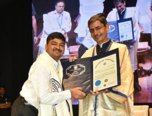 যুব ও নারীশক্তিই বাংলার পুনর্জাগরণের চালিকাশক্তি: বিদ্যাসাগর বিশ্ববিদ্যালয়ের সমাবর্তনে রাজ্যপাল