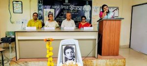 জন্মশতবর্ষে মহানায়ককে শ্রদ্ধা, প্রকাশিত হল ‘সবার উপরে উত্তম’-এর প্রথম খণ্ড